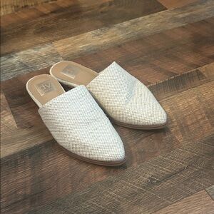 Dolce Vita Textured Cream Mules